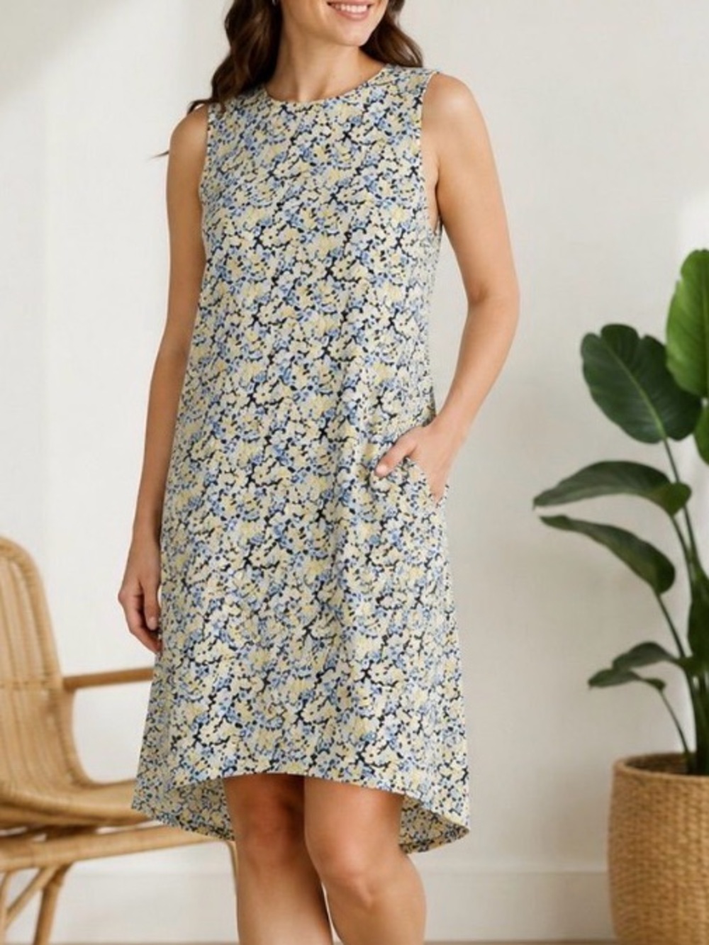 Equipment Femme 100% Silk Sleeveless Shift Dress Yellow & Navy Floral Print SZ L